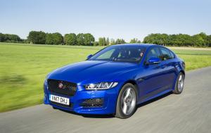 Jaguar XE 25t AWD R-Sport 2016 года